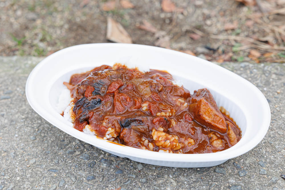 ハヤシライスは、お店のメニューにはなく、キッチンカー限定です。