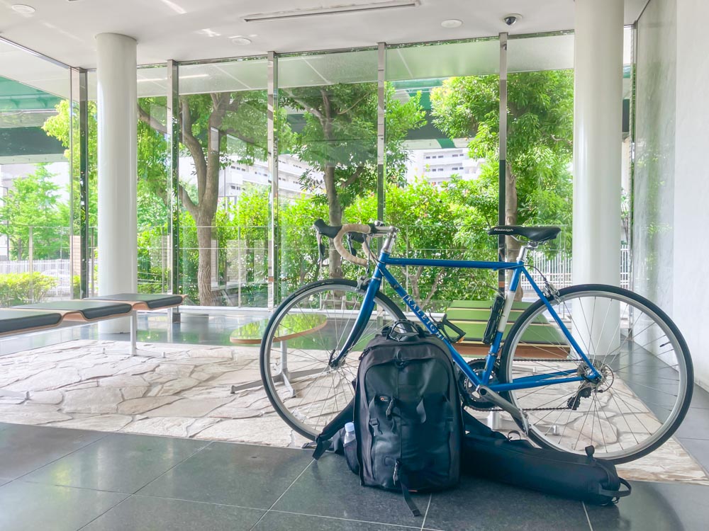 ラレーのロードバイクで撮影現場へ